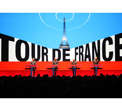 Foto zu dem Text "Kraftwerk: 15 Jahre „Tour de France Soundtracks“"
