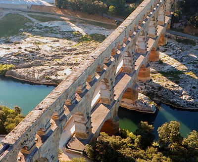 Foto zu dem Text "Tour-Tippspiel: Wer fährt als erster auf die Pont du Gard?"