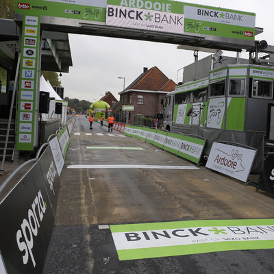 Foto zu dem Text "Neue niederländische Corona-Regeln: BinckBank Tour setzt aus"