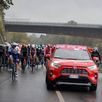 Foto zu dem Text "Giro-Chaos: 19. Etappe nach Fahrerprotest verkürzt"