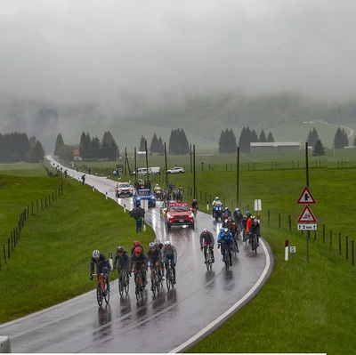 Foto zu dem Text "Giro-Direktor Vegni wegen Verkürzung der 16. Etappe kritisiert"