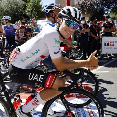 Foto zu dem Text "Vuelta-Dritter Ayuso: Eine Siegermentalität wie Pogacar"
