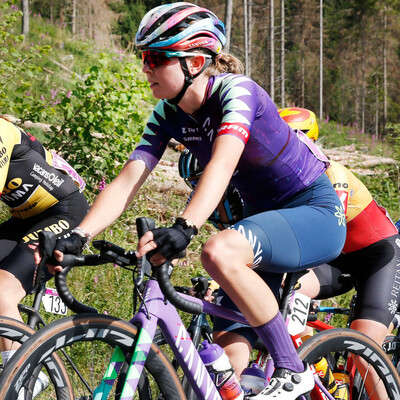 Foto zu dem Text "Niedermaier verliert Zeit, aber gewinnt Tour de l’Ardèche"