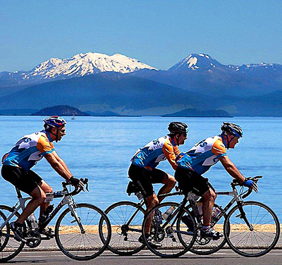 Foto zu dem Text "Lake Taupo Cycle Challenge: Jetzt fahr´n wir um den See - achtmal..."