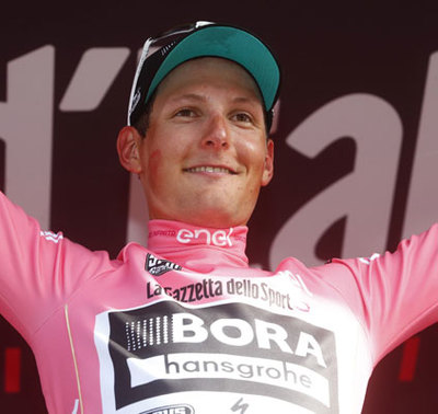 Foto zu dem Text "Pöstlbergers Rosa Trikot krönt Boras Traumtag zum Giro-Start"