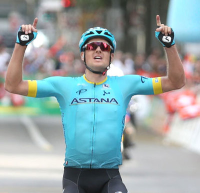 Foto zu dem Text "Fuglsang gewinnt Königsetappe, Roglic baut Führung aus"