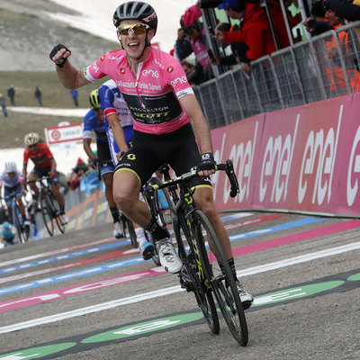Foto zu dem Text "Yates setzt die Mitchelton-Traumtage beim Giro fort"