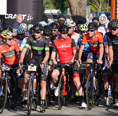 Foto zu dem Text "Gran Fondo Squali: “Ein Hai mehr kann niemals schaden“"