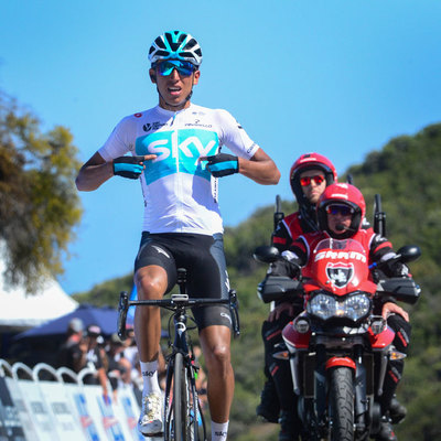 Foto zu dem Text "Bernal stürmt an der Gibraltar Road ins Gelbe Trikot"