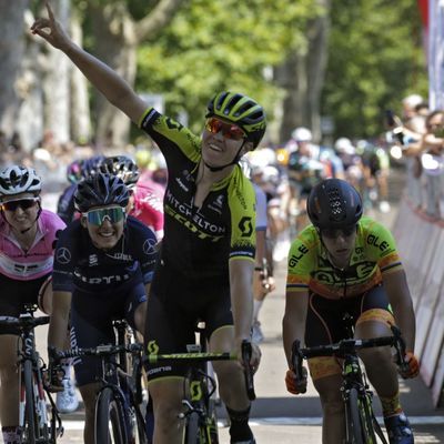 Foto zu dem Text "D`Hoore sprintet zum zweiten Giro-Etappensieg"