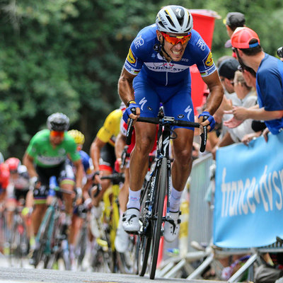 Foto zu dem Text "Für Alaphilippe war die letzte Welle der “Ardennenetappe“ zu leicht"