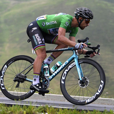 Foto zu dem Text "Sagan muss nach Sturz auf 17. Tour-Etappe ins Krankenhaus"