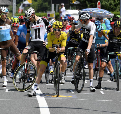 Foto zu dem Text "Kein Spektakel-Start auf der Spektakel-Etappe der 105. Tour"