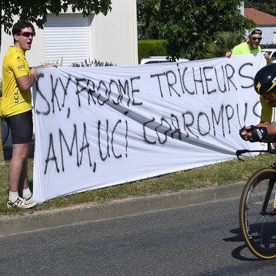 Foto zu dem Text "Team Sky: Spott und Beschimpfungen Tag für Tag"