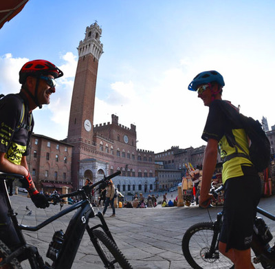 Foto zu dem Text "Massa Vecchia: “E-Tour-Experience“ in der Toskana"