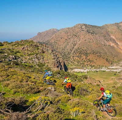 Foto zu dem Text "Aegean Trails: “für Biker von Bikern“"