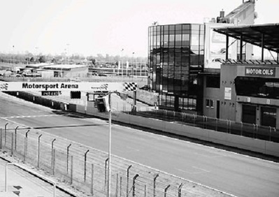 Foto zu dem Text "Velofondo: 24 Stunden in der Motorsport-Arena"