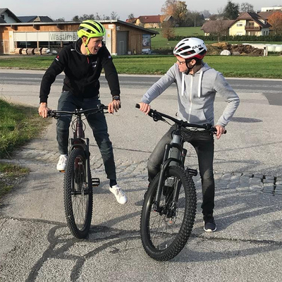 Foto zu dem Text "Ein E-Bike für den erkrankten Benedikt"