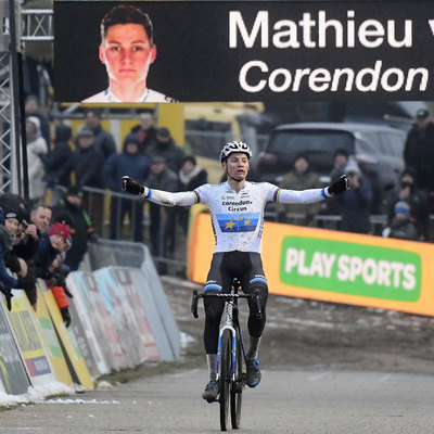 Foto zu dem Text "Das fünfte Mal en Suite - van der Poel dominiert Superprestige"