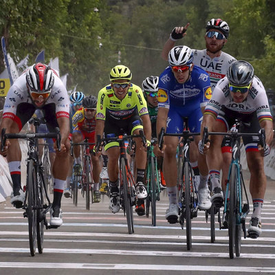 Foto zu dem Text "Gaviria schlägt Sagan und feiert seinen zweiten Sieg"