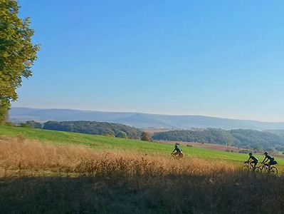 Foto zu dem Text "König Ludwig Gravel Ride: “Life Is Short - Gravel Together!“"