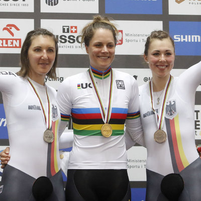 Foto zu dem Text "Brennauer und Klein in der Einerverfolgung auf dem Podium"