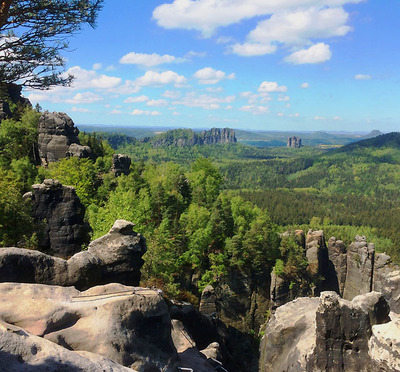 Foto zu dem Text "Panorama-Tour Sächsische Schweiz: Spektakulär durchs Felsengebirge"