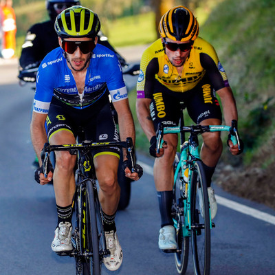 Foto zu dem Text "Yates vs. Roglic: Sekundenkrimi um den Tirreno-Gesamtsieg"