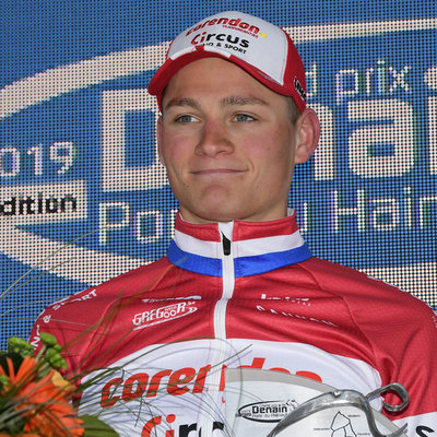 Foto zu dem Text "Van der Poel: “Im Finale waren wir in einer anderen Welt“"