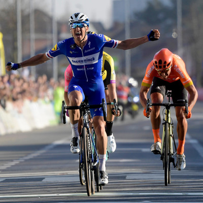 Foto zu dem Text "Stybar hält dem Druck stand und vollendet Jungels´ Vorarbeit"