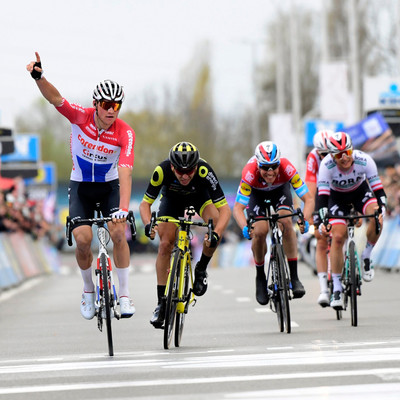 Foto zu dem Text "Van der Poel macht sich in Waregem zum Ronde-Favoriten"