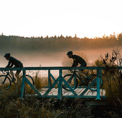 Foto zu dem Text "Gravel Fondo: Schotter-Erlebnis mit Gleichgesinnten"