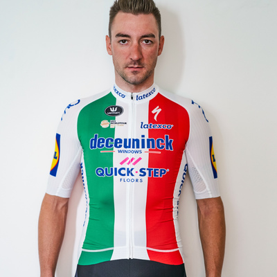 Foto zu dem Text "Viviani bekommt neu gestaltetes Meister-Trikot"