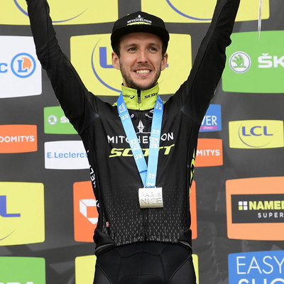 Foto zu dem Text "Simon Yates´ Giro-Favorit heißt Simon Yates"