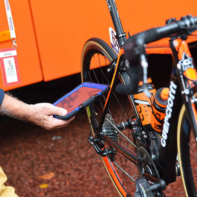 Foto zu dem Text "UCI will Methoden im Kampf gegen Motordoping verbessern"