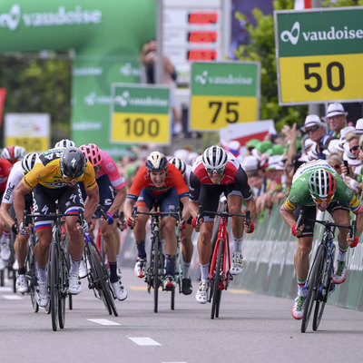 Foto zu dem Text "Viviani schlägt Matthews und Sagan, Thomas im Krankenhaus"