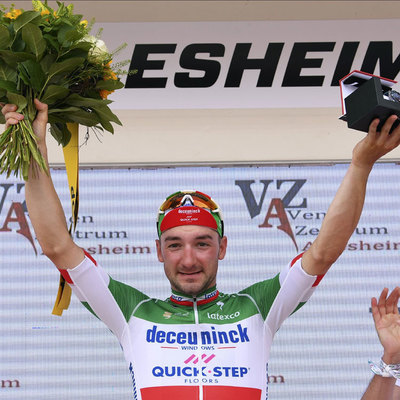 Foto zu dem Text "Viviani revanchiert sich an Sagan für die gestrige Niederlage"