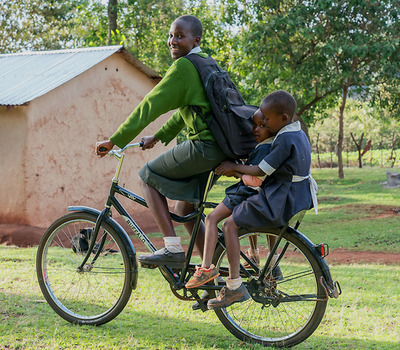 Foto zu dem Text "World Bicycle Relief: Wettlauf mit der Zeit..."