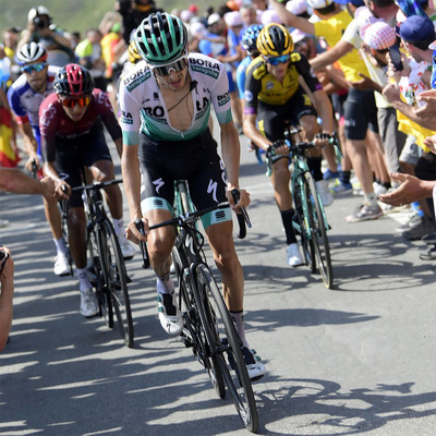 Foto zu dem Text "Buchmanns Attacken faszinierten die Fans am Tourmalet"