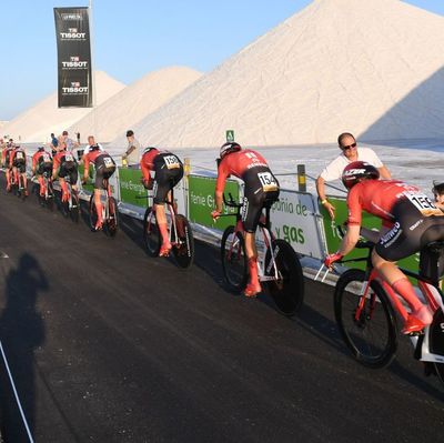 Foto zu dem Text "Vuelta-Auftakt: Sunweb fehlten nur fünf Sekunden zum Sieg"