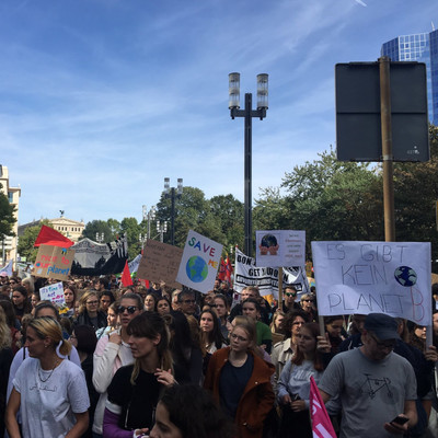 Foto zu dem Text "Klimastreik: Specialized schließt Hauptquartier, Website down"