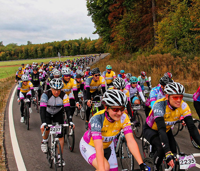 Foto zu dem Text "Charity Bike Cup: Unterwegs mit Prominenten"