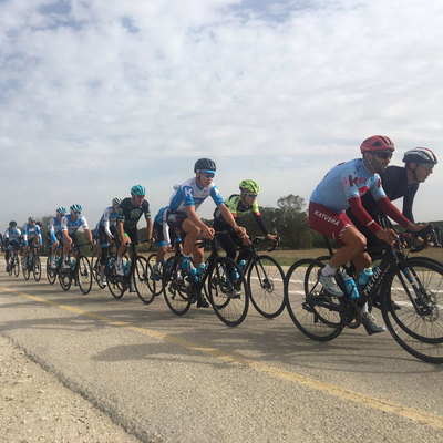 Foto zu dem Text "Greipel & Co. in der Wüste von Sandsturm und Regen überrascht"