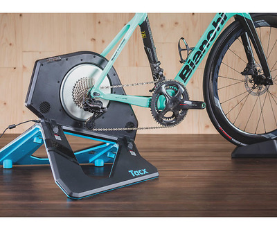 Foto zu dem Text "Tacx Neo 2T Smart: formschön, standfest, solide"