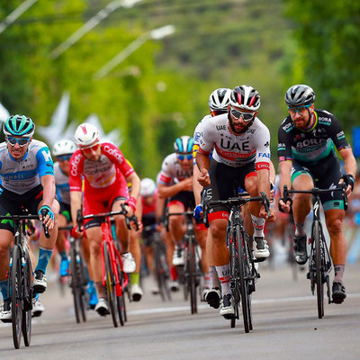 Foto zu dem Text "Gaviria jubelt nach einem makellosen Sprint"