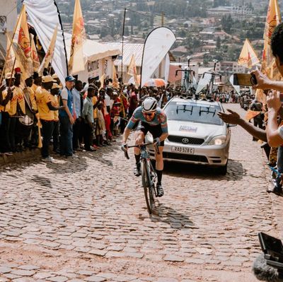 Foto zu dem Text "Ereignisreiche Tour du Rwanda für Bike Aid - Topergebnis fehlte"