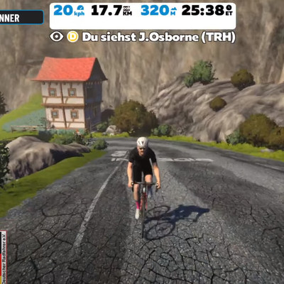 Foto zu dem Text "Osborne und Kasper an der Alpe du Zwift eine Klasse für sich"