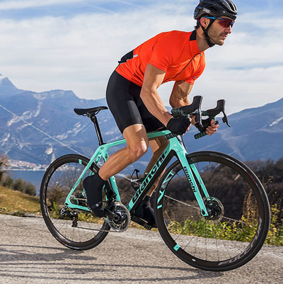 Foto zu dem Text "Bianchi Infinito CV: klassischer, ausgewogener Italiener"