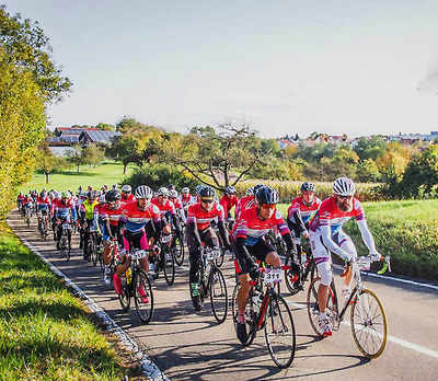 Foto zu dem Text "Charity Bike Cup: Unterwegs mit Welte, Thurau, Wesemann... "