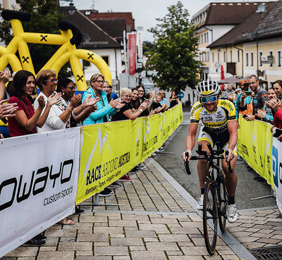 Foto zu dem Text "Race Around Austria: Strasser gewinnt mit neuem Streckenrekord"